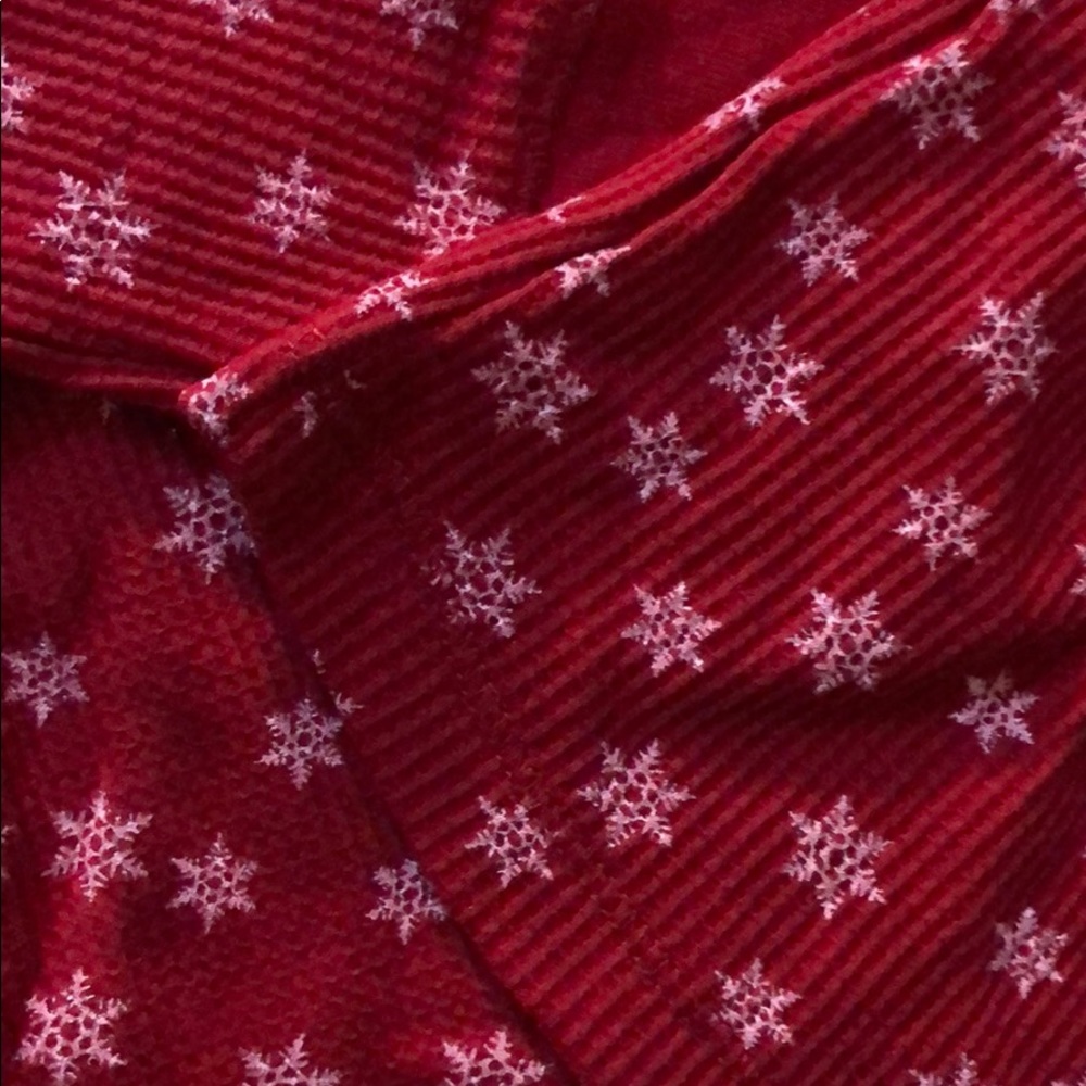 Snowflake Sleep Top - Picture 4 of 4
